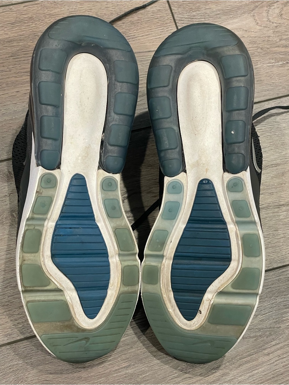 Nike Air Max 270 Black with Blue Highlights - Picture 9 of 9